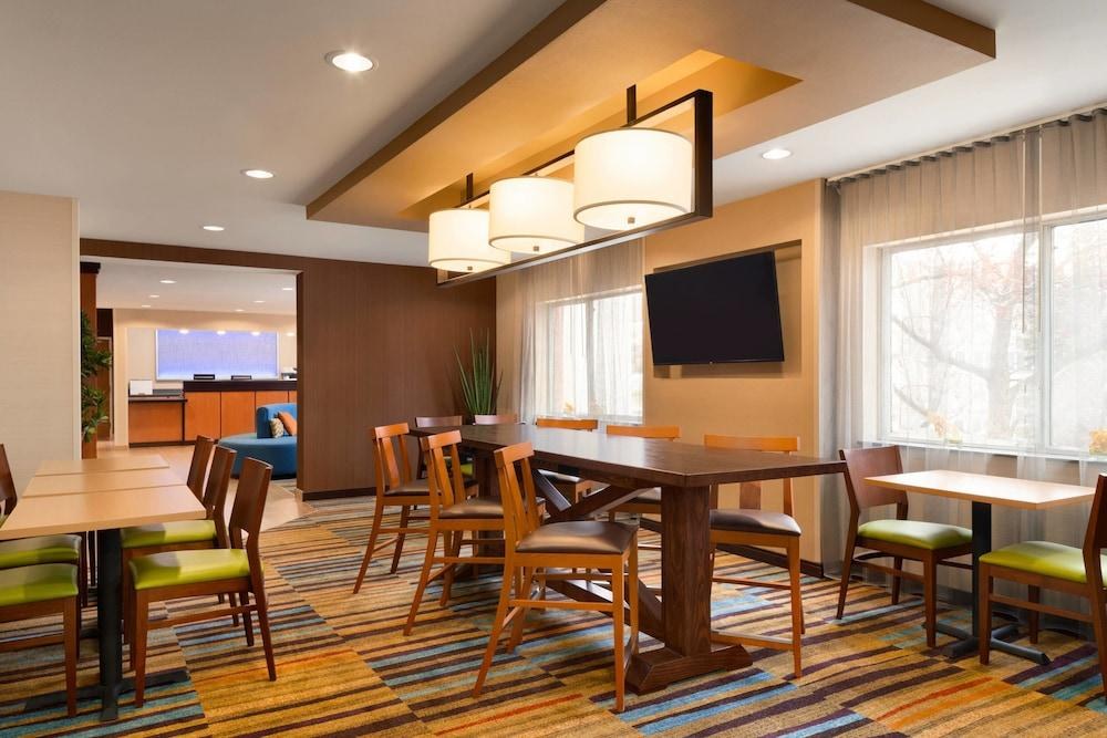FAIRFIELD INN  SUITES MINNEAPOLIS BLOOMINGTON/MALL OF AMERICA photo 3