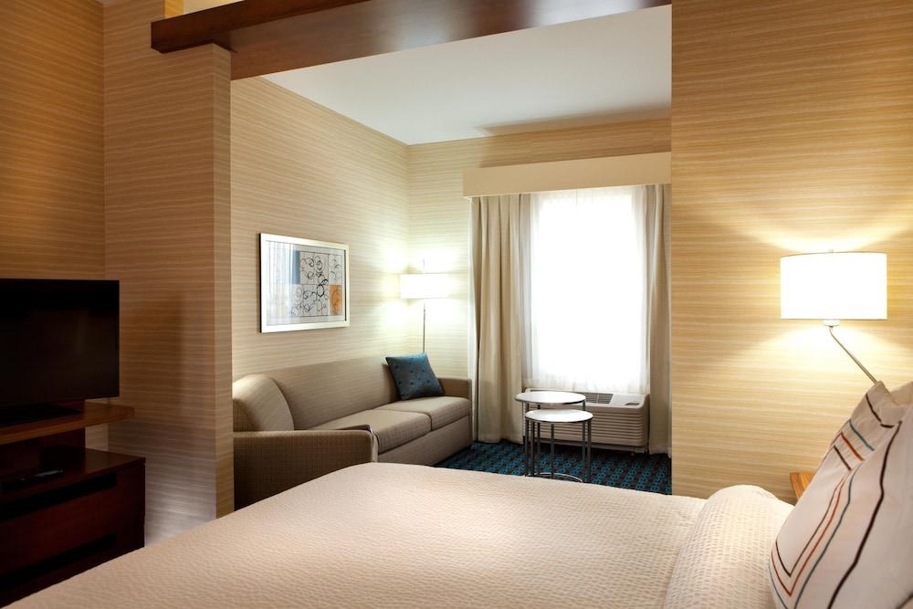 FAIRFIELD INN  SUITES LETHBRIDGE photo 1
