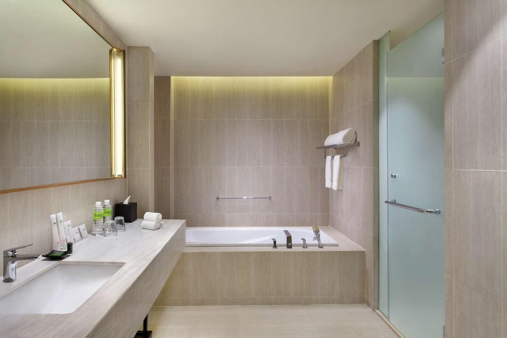 RADISSON GOLF & CONVENTION CENTER BATAM photo 3