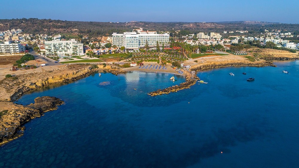 CAVO MARIS BEACH HOTEL