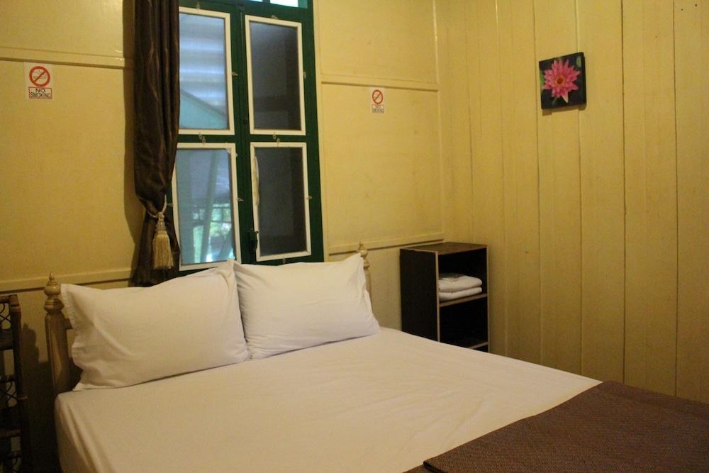 Samsen Sam Place photo 2