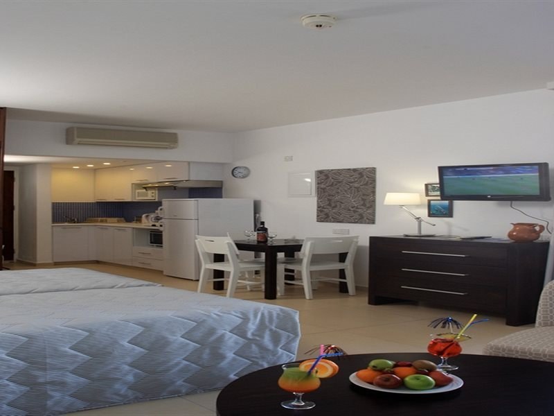 Marismare Hotel Apartments photo 1