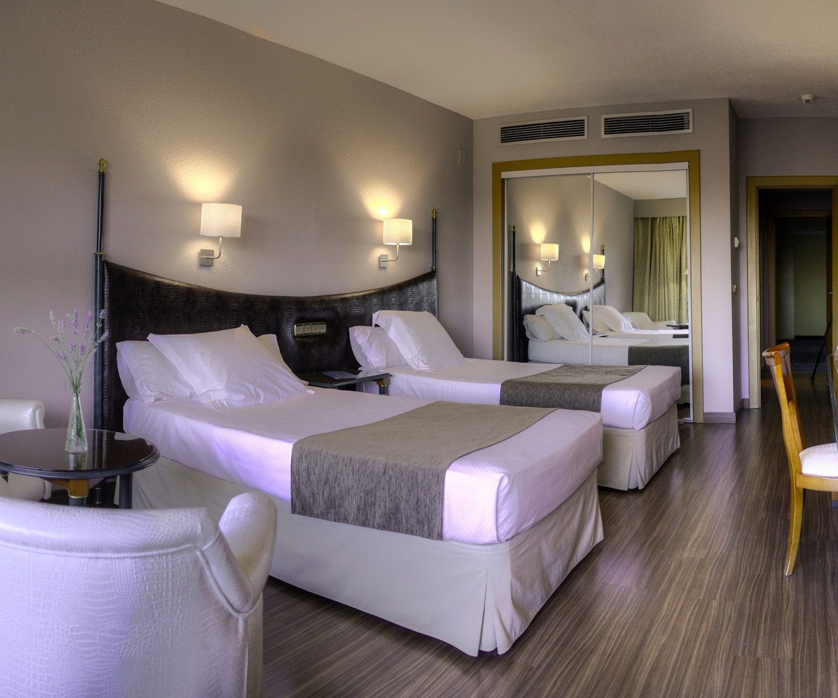BEATRIZ TOLEDO AUDITORIUM & SPA photo 2