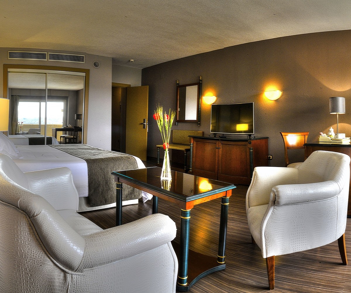 BEATRIZ TOLEDO AUDITORIUM & SPA photo 4
