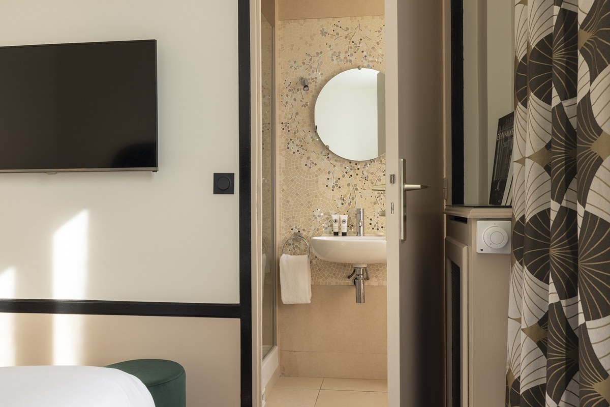 HOTEL AIGLON photo 2
