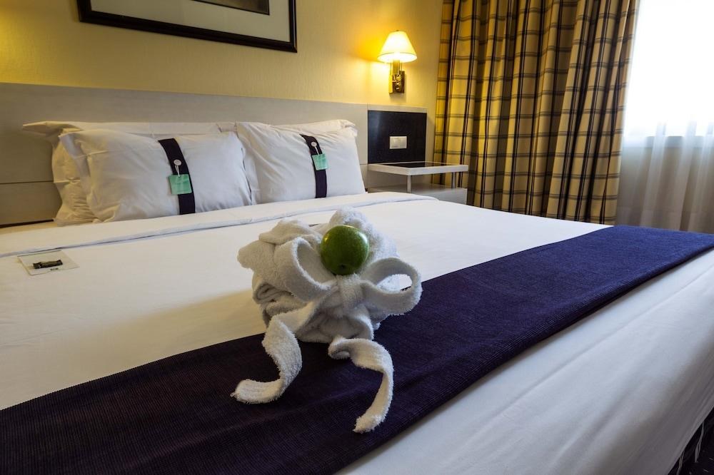 Holiday Inn Lisbon by IHG photo 3