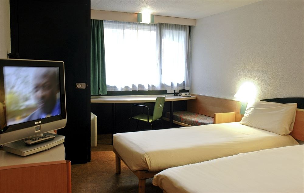 IBIS BIRMINGHAM HOLL photo 1