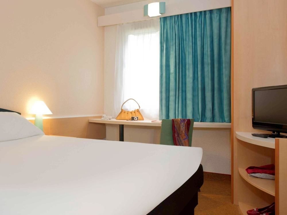IBIS BLOIS VALLE-MAILLARD photo 1
