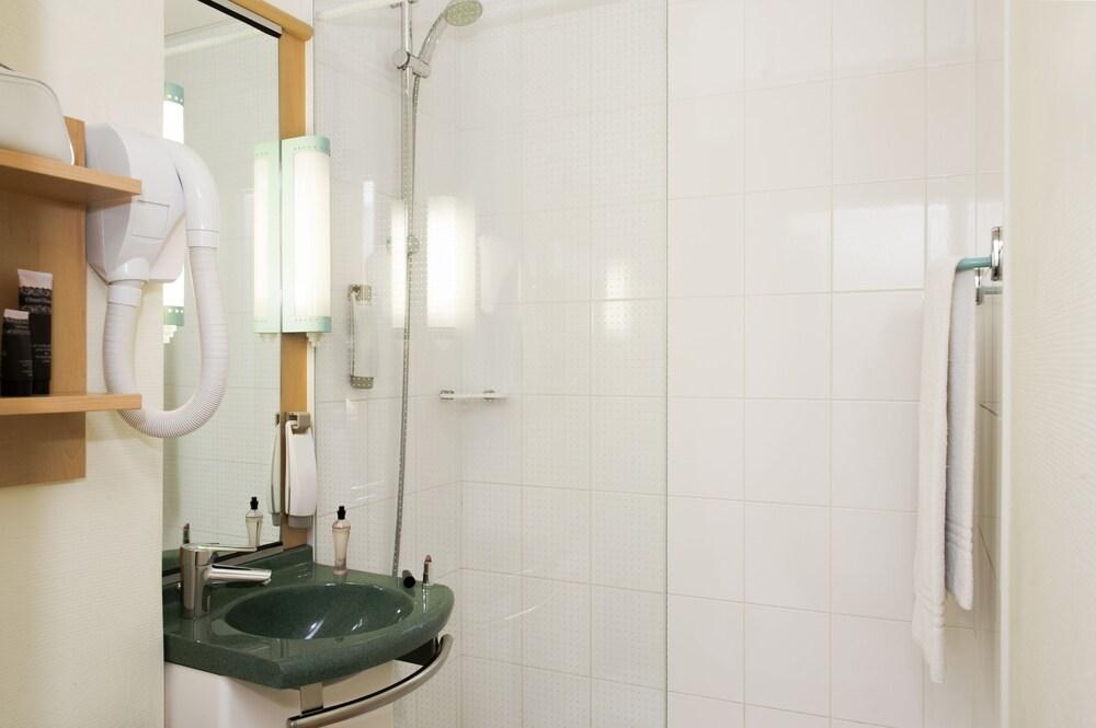 IBIS BLOIS VALLE-MAILLARD photo 2