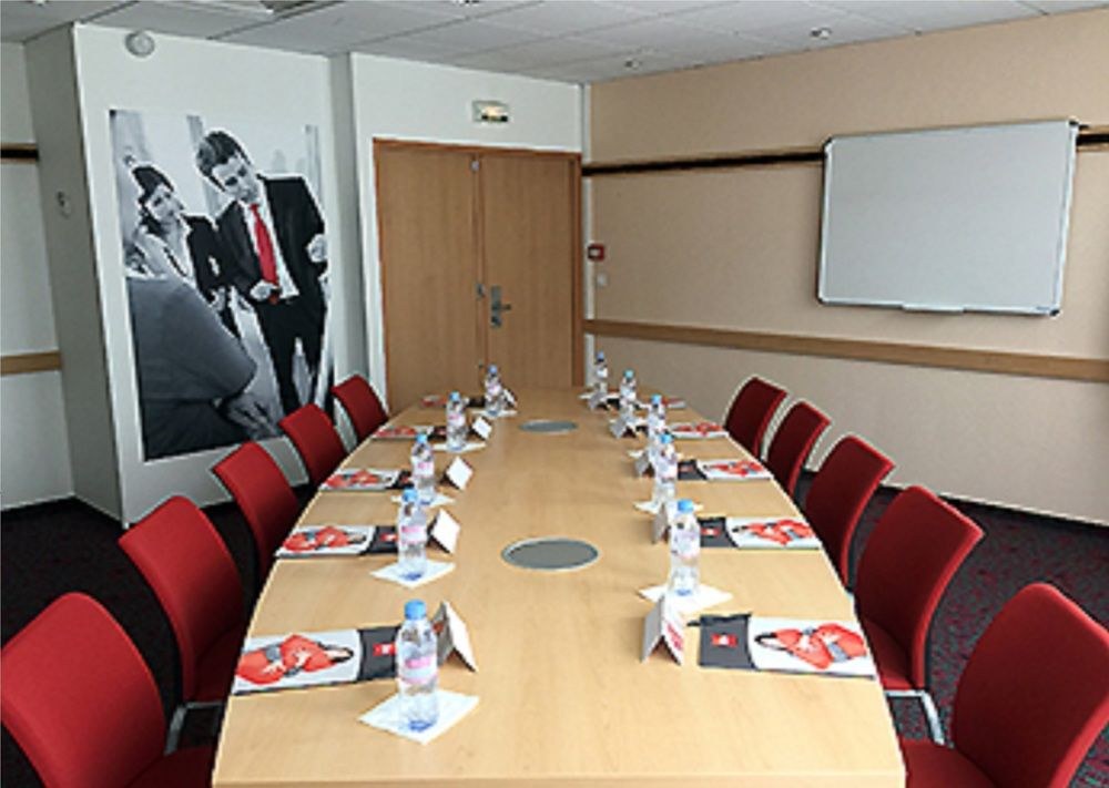 Ibis Bourges