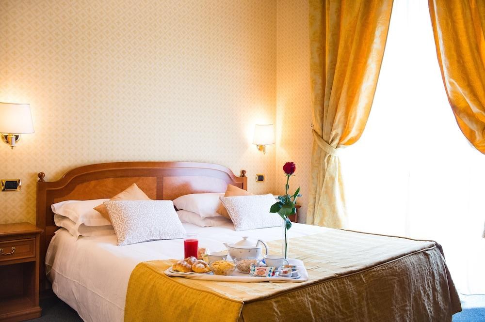 Hotel Amadeus photo 4