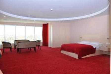 VAN ROYAL HOTEL photo 1