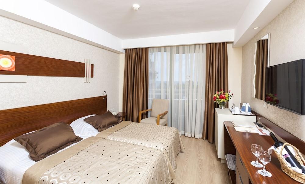 SIDE STAR BEACH HOTEL photo 1