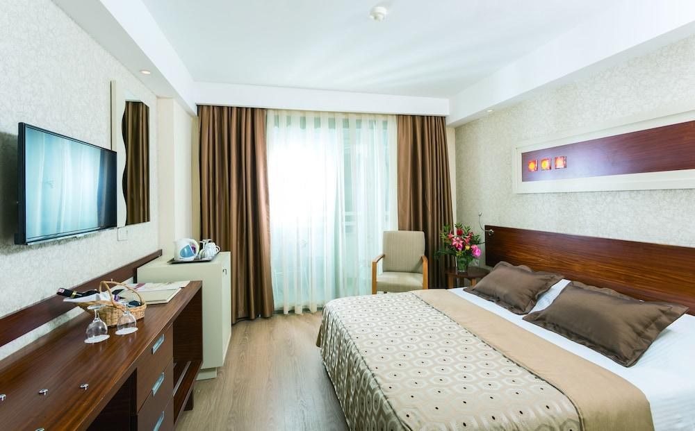 SIDE STAR BEACH HOTEL photo 2