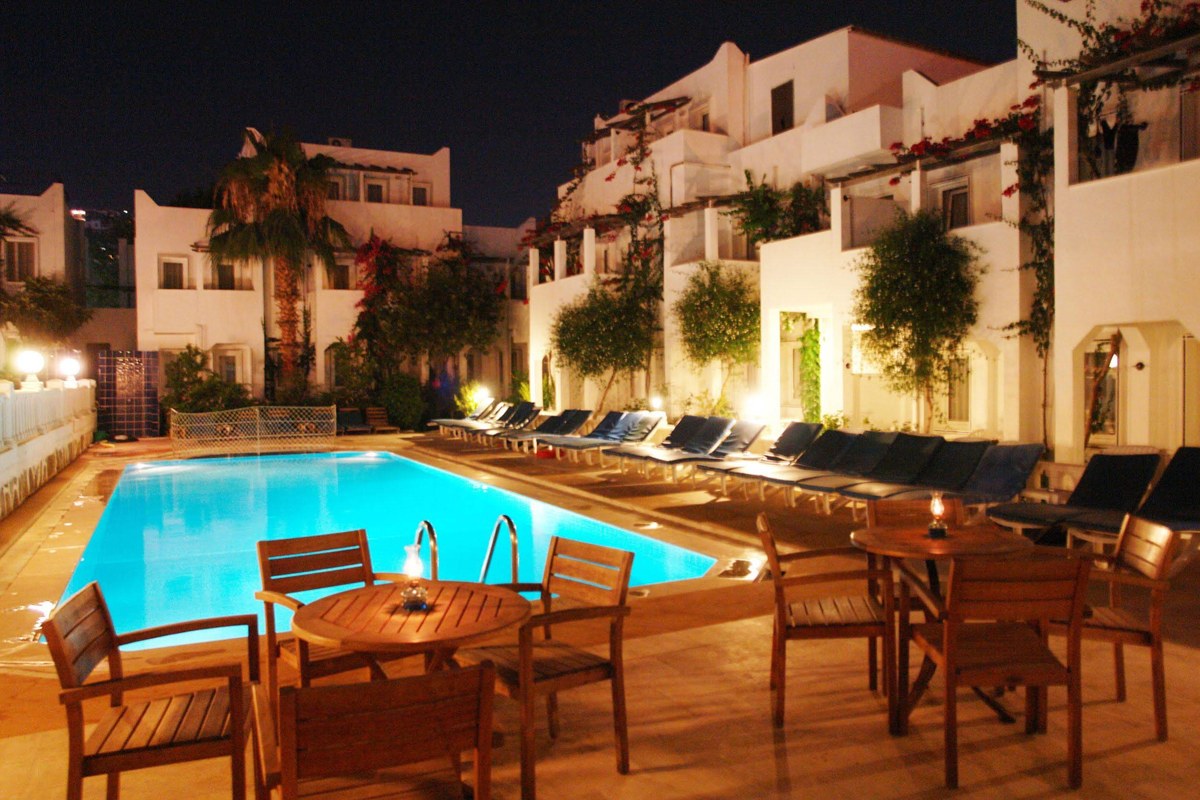 SERAY CLASS APARTMENTS