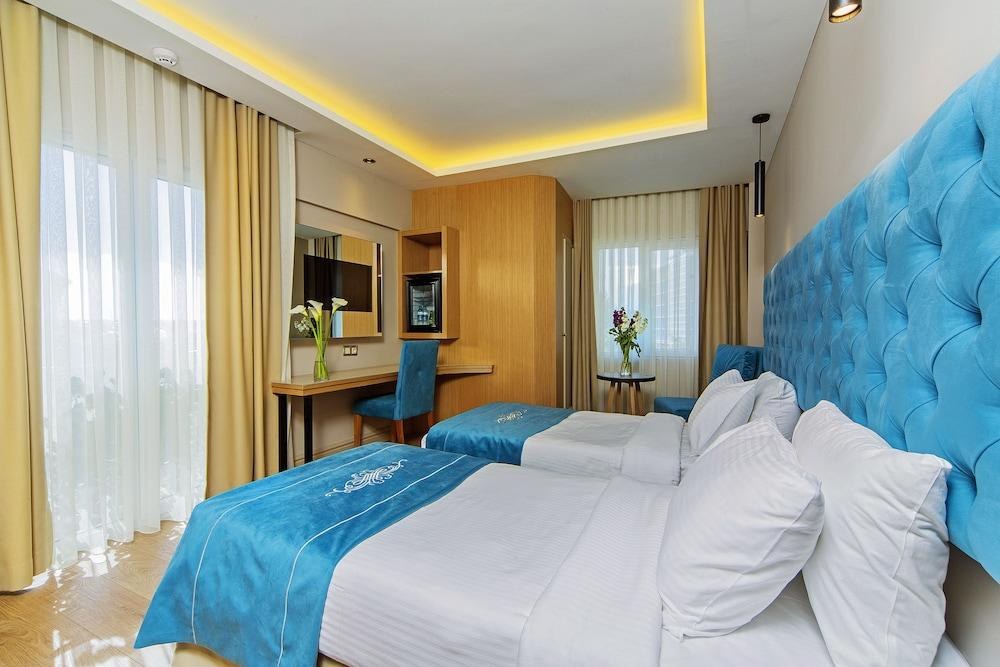 HISTORY HOTEL photo 2