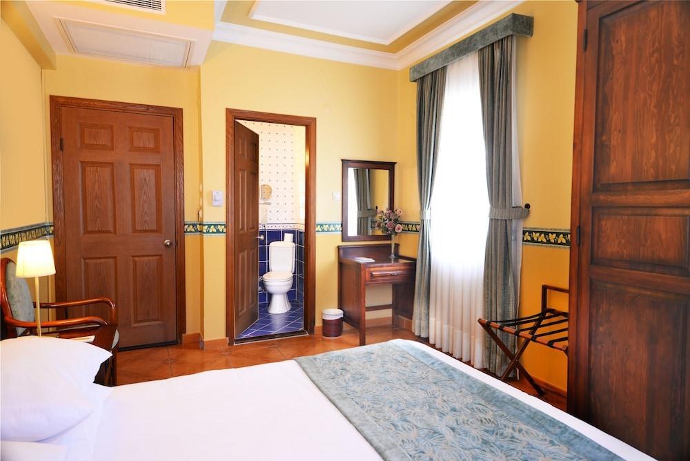 BLUE HOUSE HOTEL photo 2
