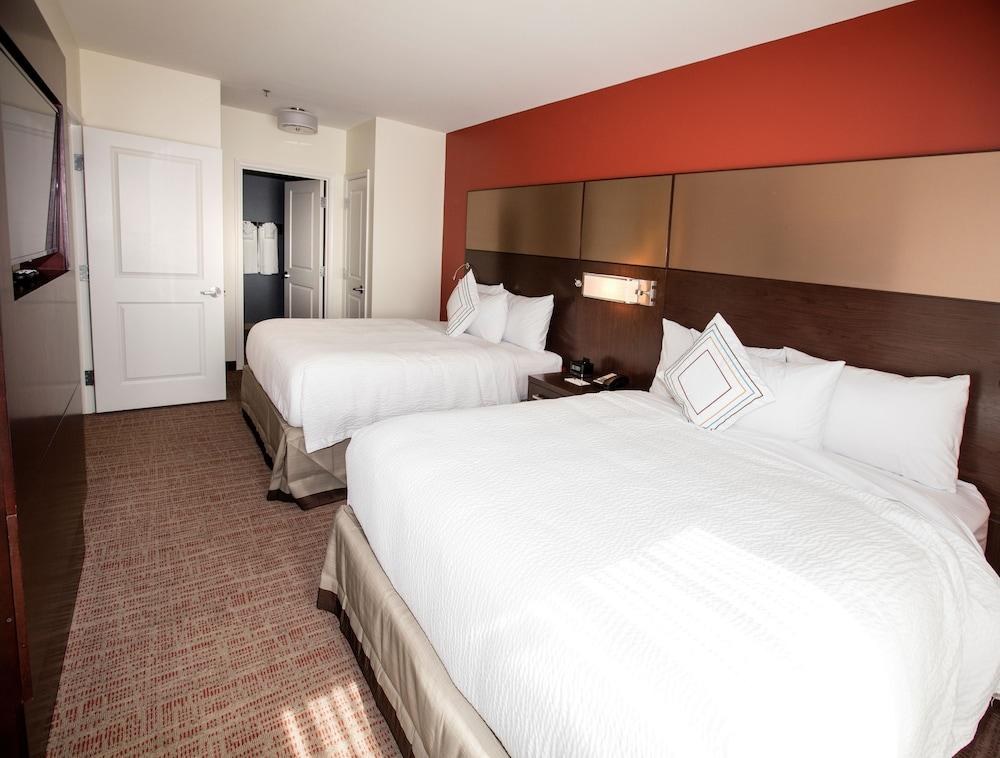 RESIDENCE INN LAKE CHARLES photo 1
