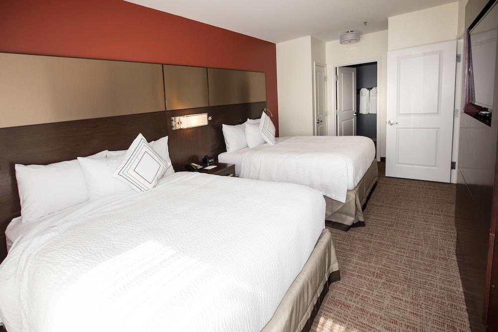 RESIDENCE INN LAKE CHARLES photo 2