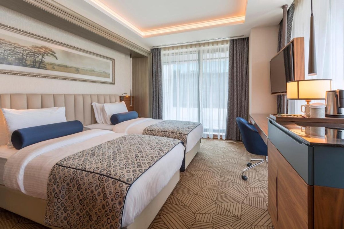 GOLDEN TULIP ISTANBUL BAYRAMPASA photo 2