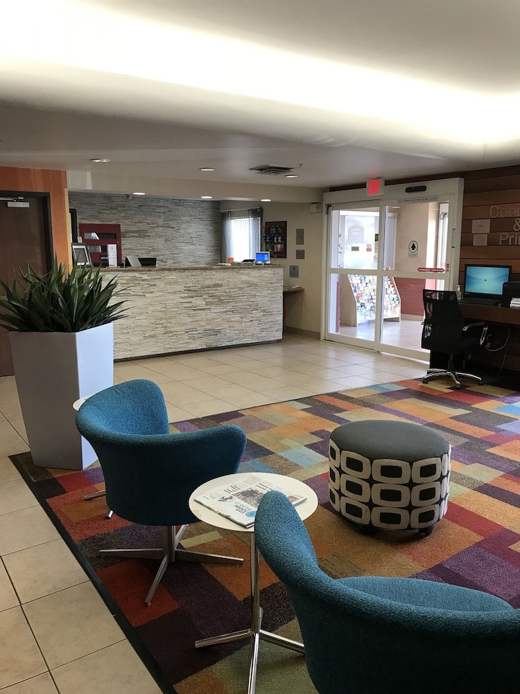 FAIRFIELD INN  SUITES PHOENIX NORTH photo 1