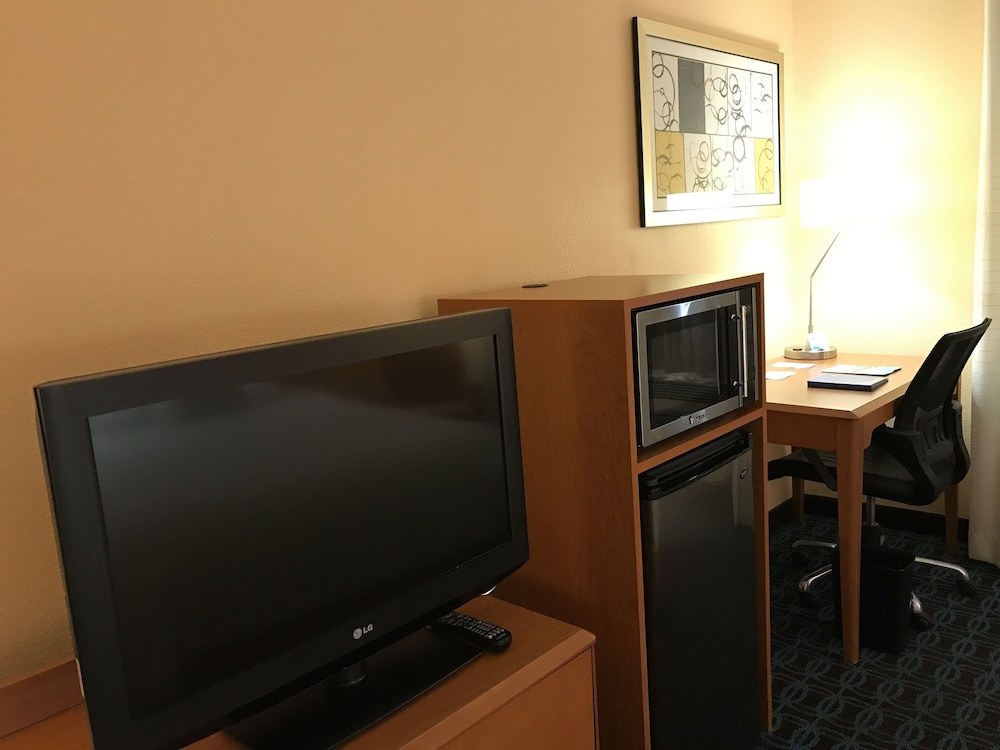 FAIRFIELD INN  SUITES PHOENIX NORTH photo 3