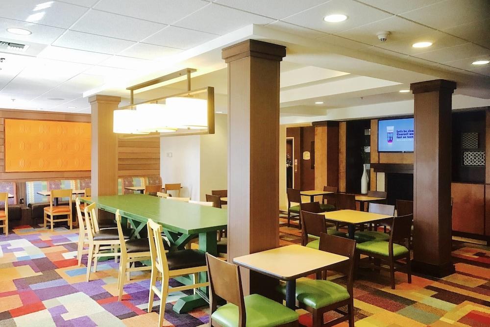 FAIRFIELD INN  SUITES SACRAMENTO AIRPORT NATOMAS