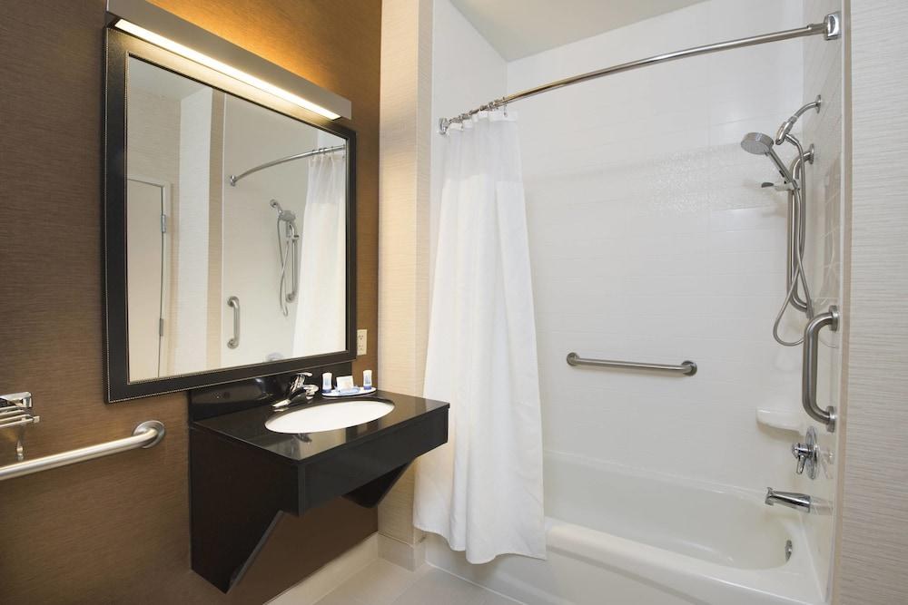 FAIRFIELD INN HUNTSVILLE photo 4