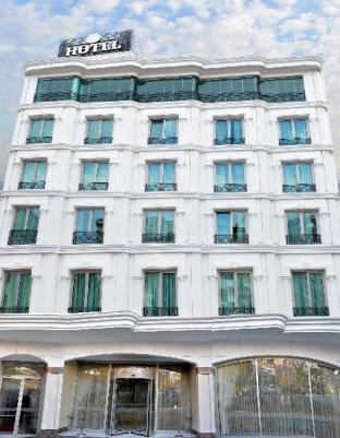 THE GRAND MIRA HOTEL