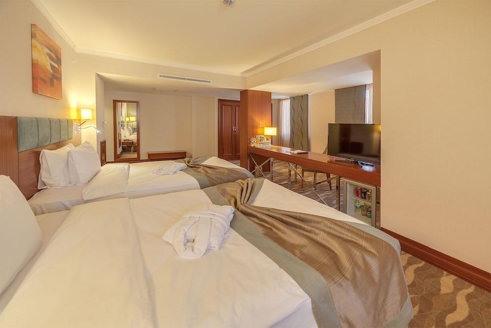 Lamec Hotel Business photo 2