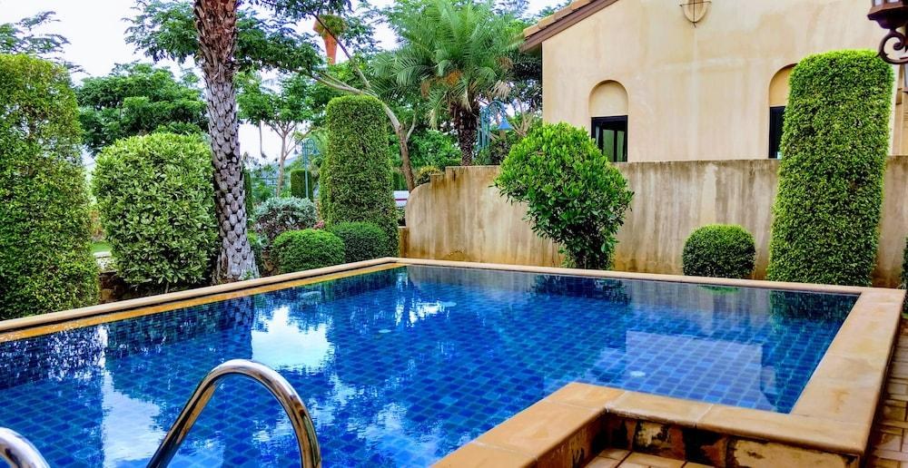 Chivani Pattaya photo 3