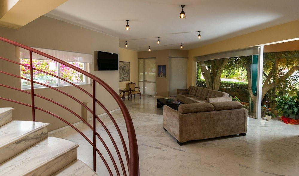 HOTEL ELOTIA photo 1