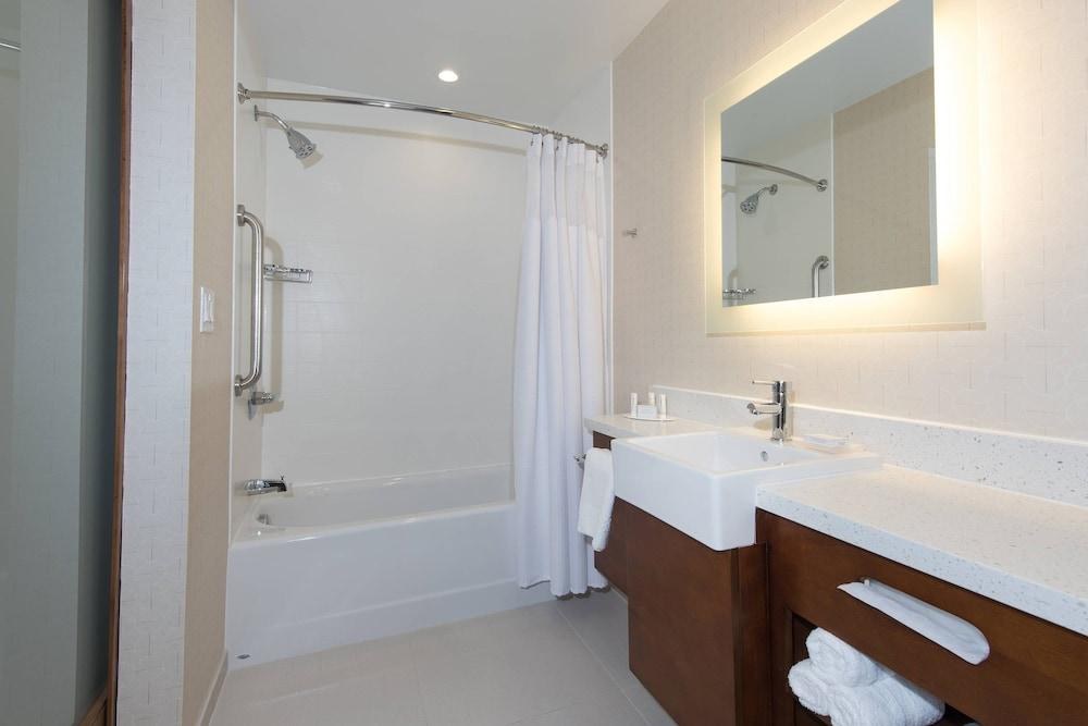 SPRINGHILL SUITES HOUSTON SUGAR LAND photo 3