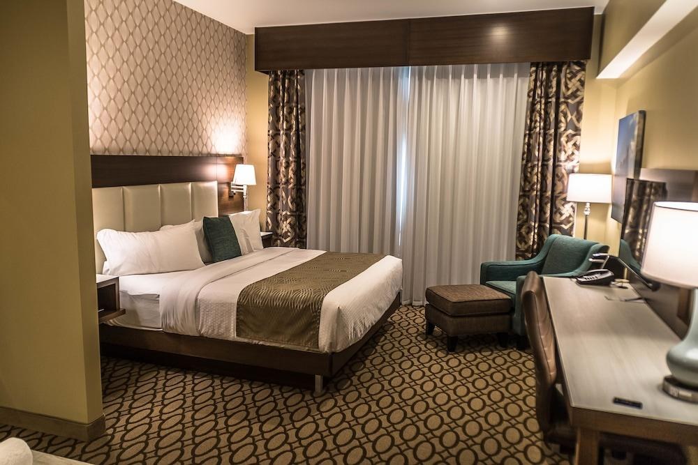 Best Western Plus St. John's Airport Hotel and Suites photo 1