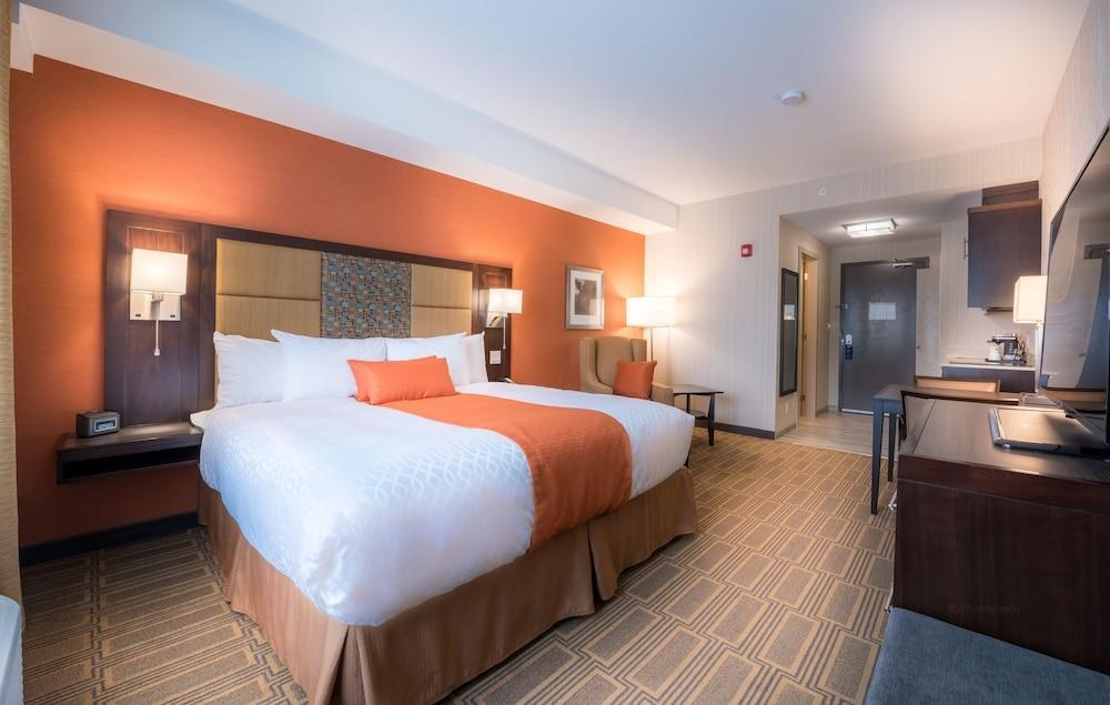 Best Western Plus Chateau Fort St. John photo 1