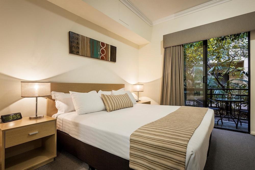 Best Western Northbridge Apartments photo 2