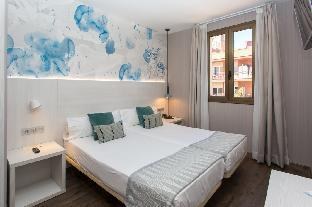 Hostal Opera Ramblas photo 2