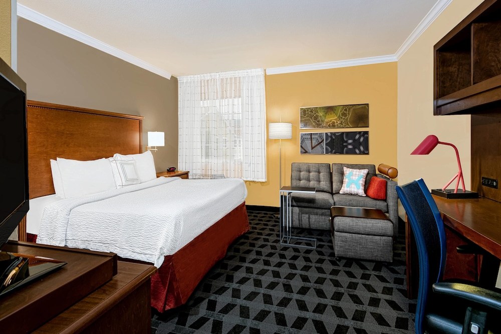 TOWNEPLACE SUITES SAN ANTONIO NORTHWEST photo 3