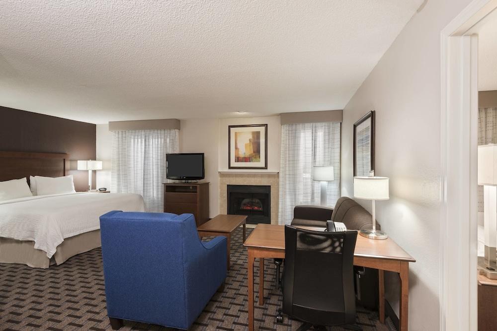 RESIDENCE INN CHARLOTTE UNIVERSITY RESEARCH PARK photo 2