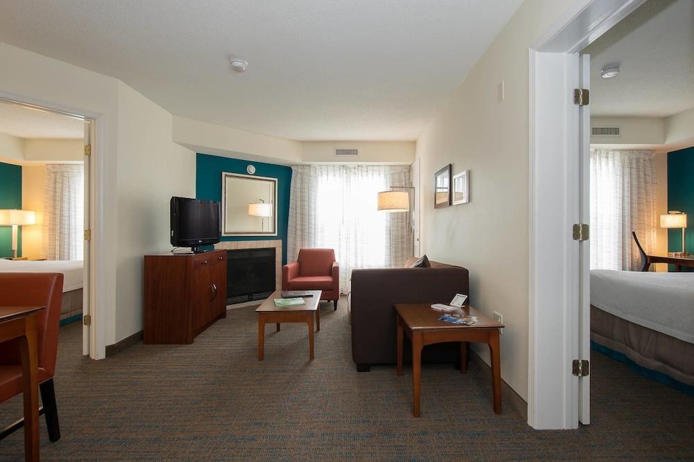 RESIDENCE INN CHARLOTTE PIPER GLEN photo 1