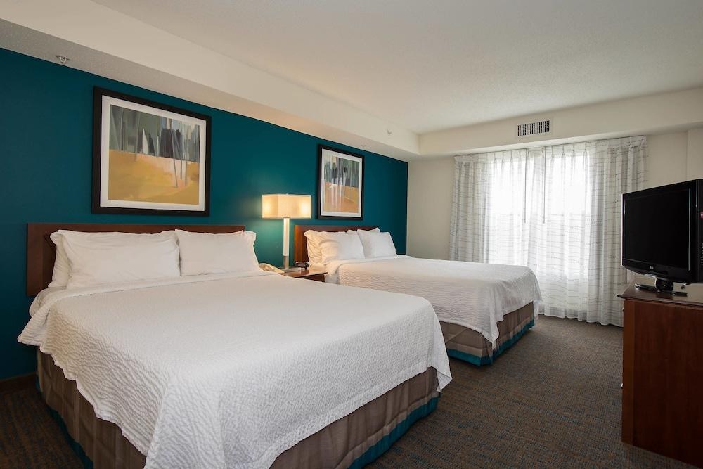 RESIDENCE INN CHARLOTTE PIPER GLEN photo 2