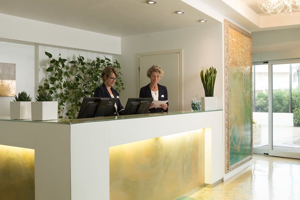 HOTEL ADRIATIC PALACE photo 1