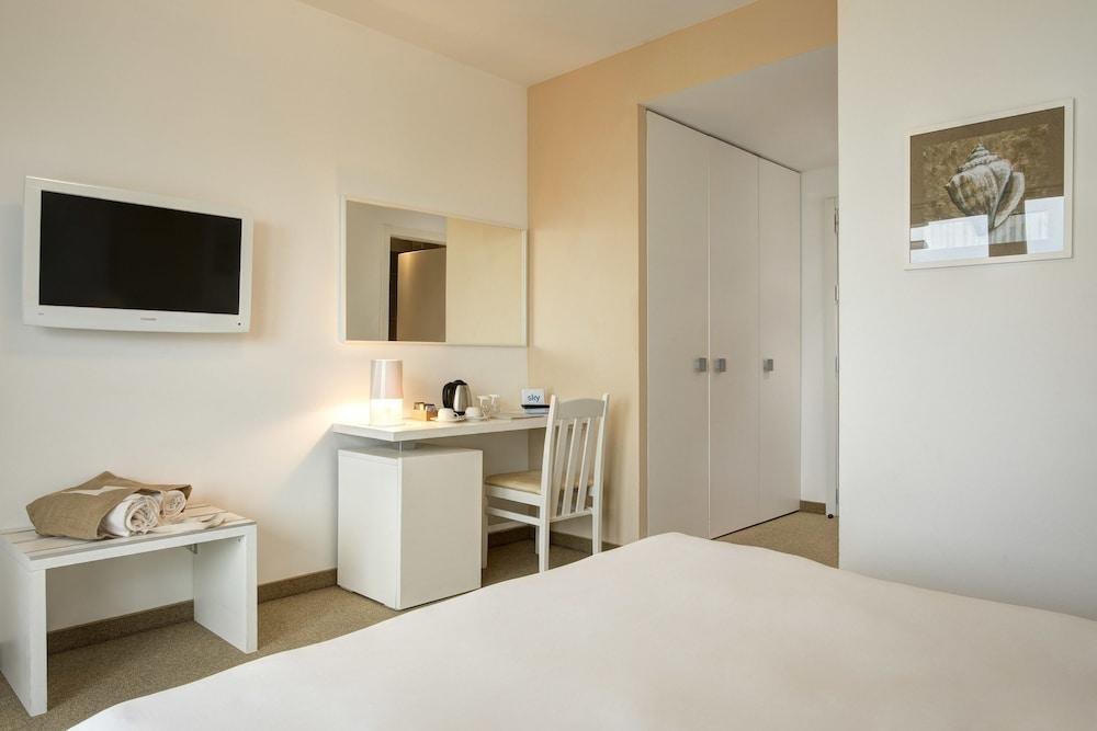 HOTEL ADRIATIC PALACE photo 4