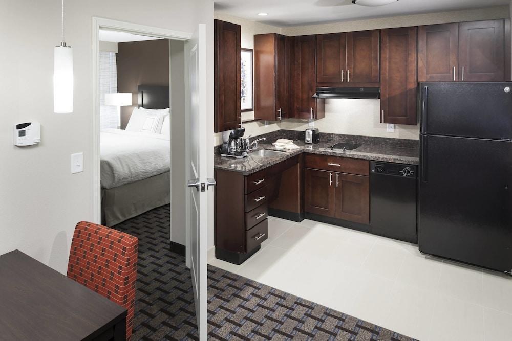 RESIDENCE INN DALLAS PLANO/RICHARDSON