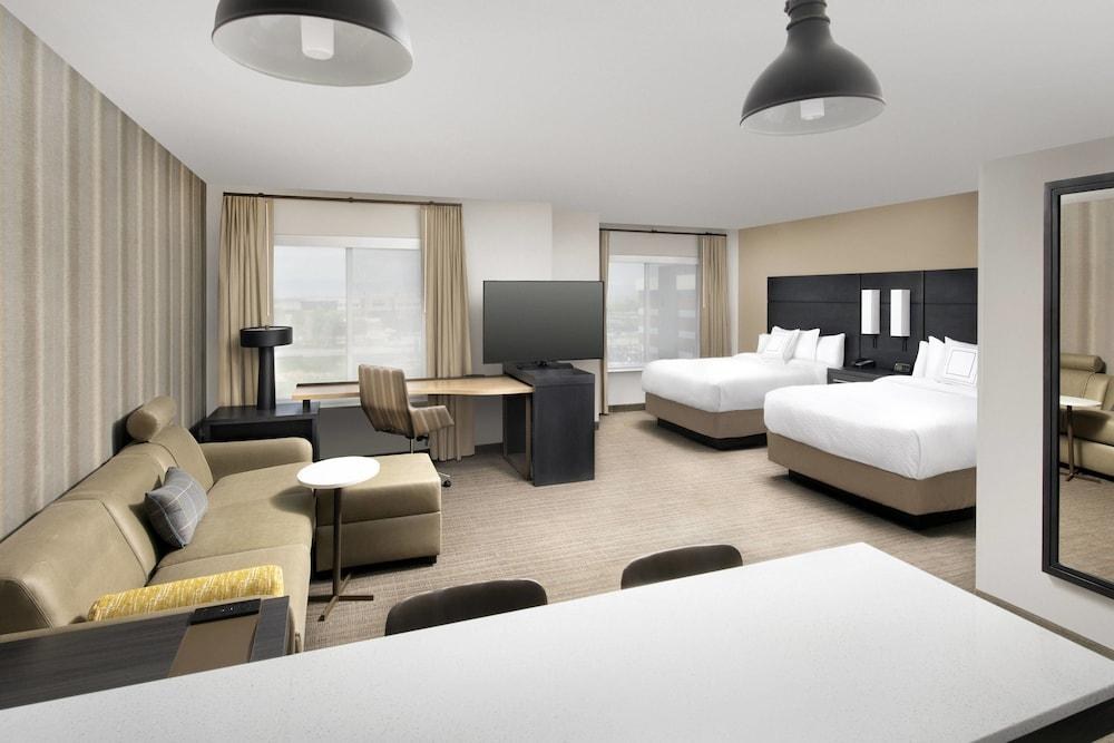 RESIDENCE INN DENVER AIRPORT/CONVENTION CENTER photo 2