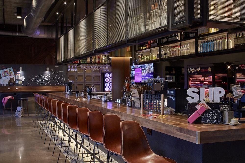 MOXY DENVER CHERRY CREEK photo 3