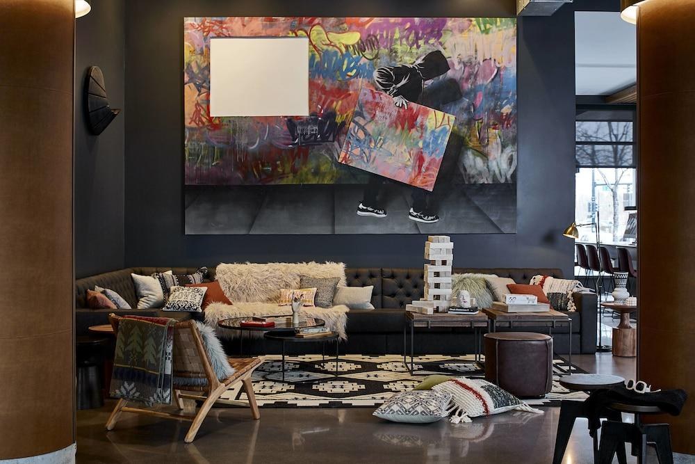 MOXY DENVER CHERRY CREEK photo 4