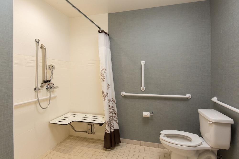 RESIDENCE INN DENVER STAPLETON photo 3