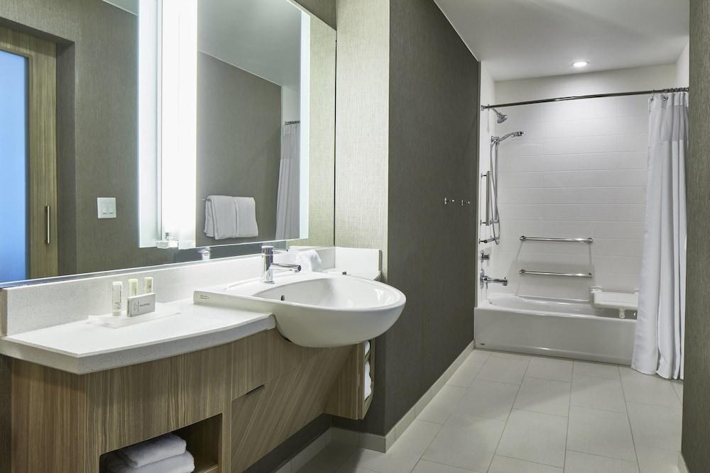 SPRINGHILL SUITES NASHVILLE DOWNTOWN photo 2