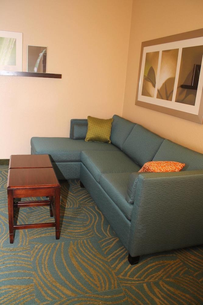 SPRINGHILL SUITES MORGANTOWN photo 1
